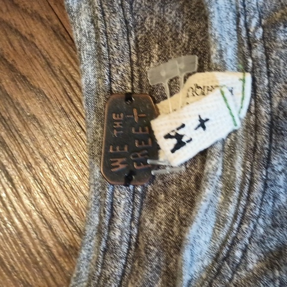 We The Free Two Tone Grey Oversized Loose Fit long Sleeve Crop Top PPPP - Picture 3 of 8